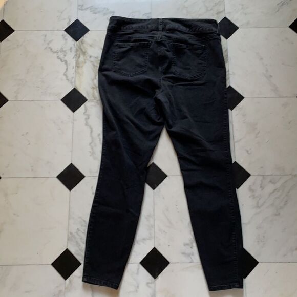 Torrid Black 3 Button Jeans - Picture 5 of 5